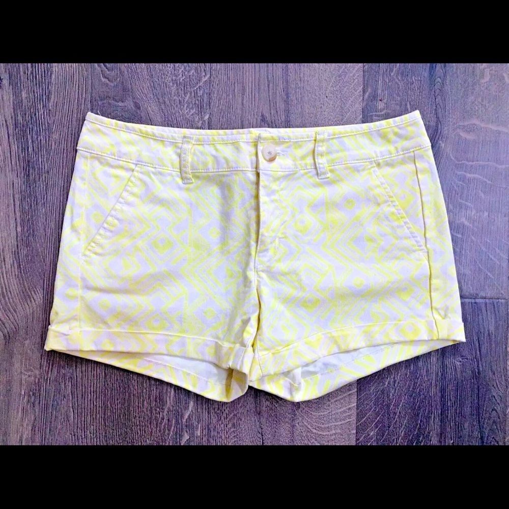 American Eagle AE Geometric White Neon Yellow Stretch Midi Shorts 6 ~ FAST SHIP!
